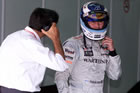 Mika H�kkinen(McLaren / Talking to crew member during qualfying